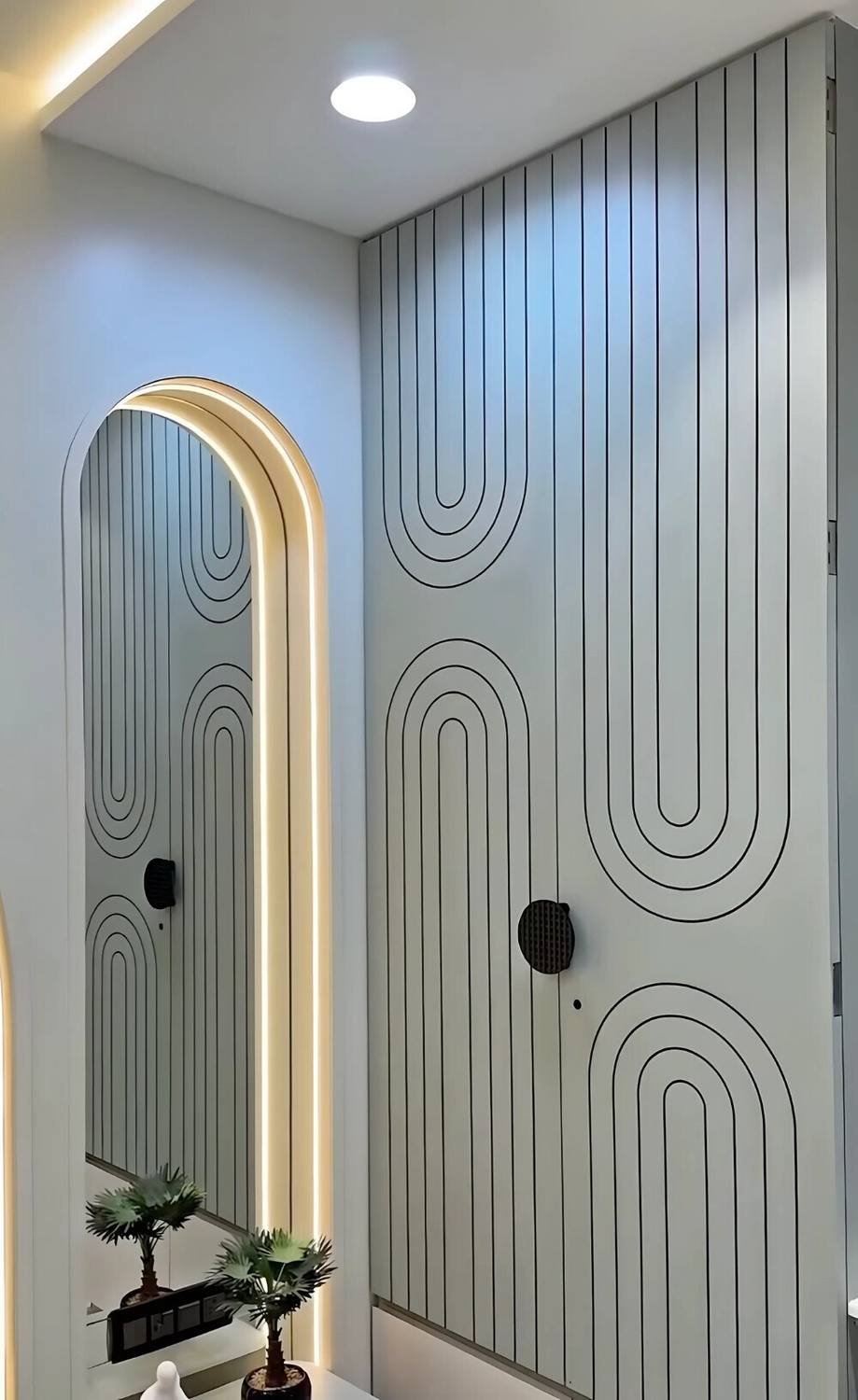 Arched Threshold
